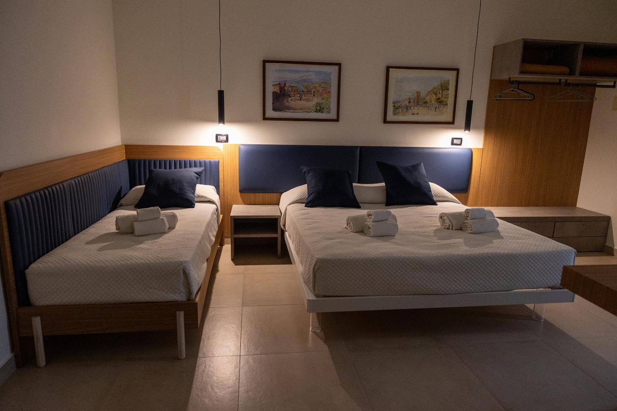 Villa Iris Giardini-Naxos Zewnętrze zdjęcie