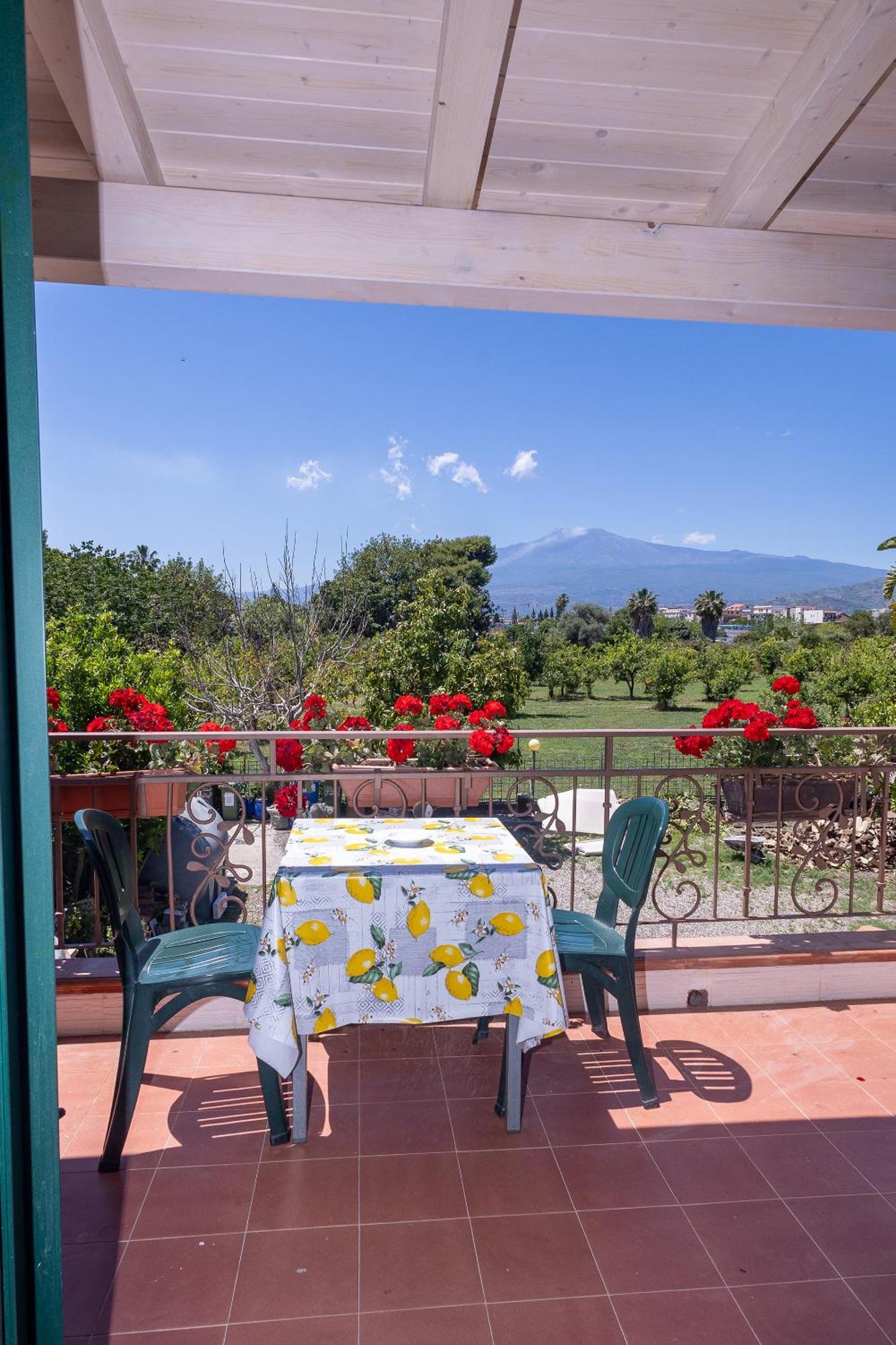 Villa Iris Giardini-Naxos Zewnętrze zdjęcie